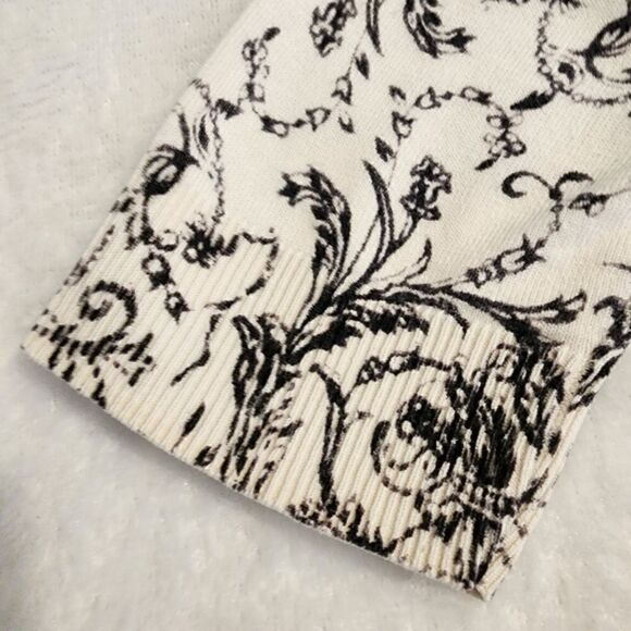 Talbots Womens 3/4 Sleeve Scoop Neck Black and White Floral Print Sweater Size S - Picture 6 of 8